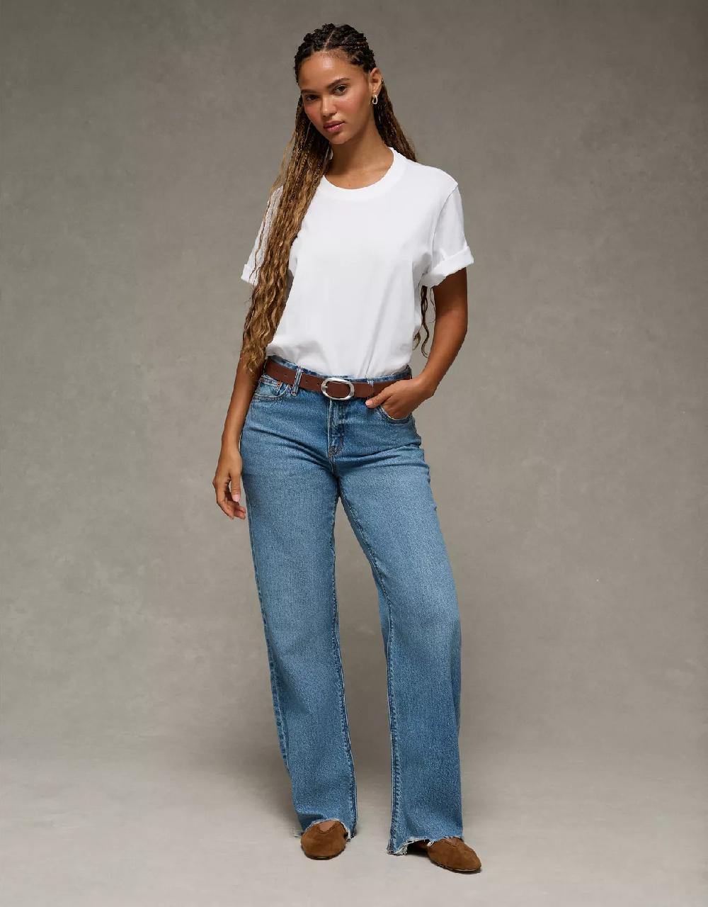 aeo AE Strigid Curvy High-Waisted Stovepipe Jean
