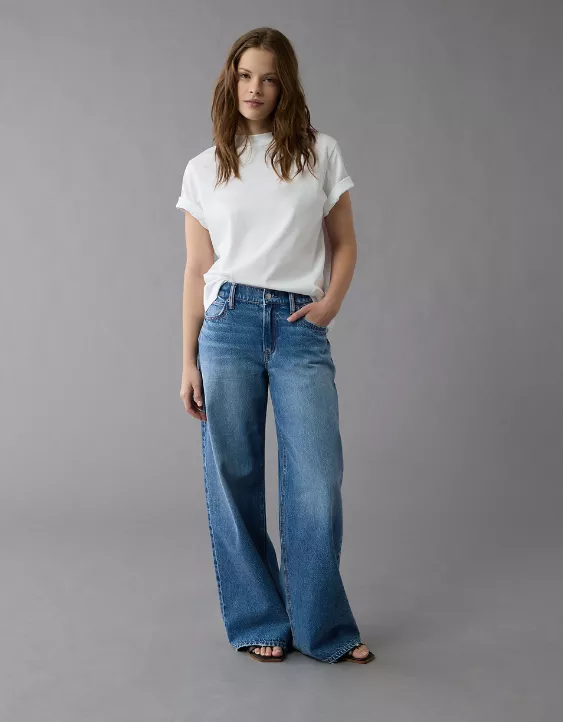 Aeo AE Strigid Low-Rise Ultra Wide-Leg Jean