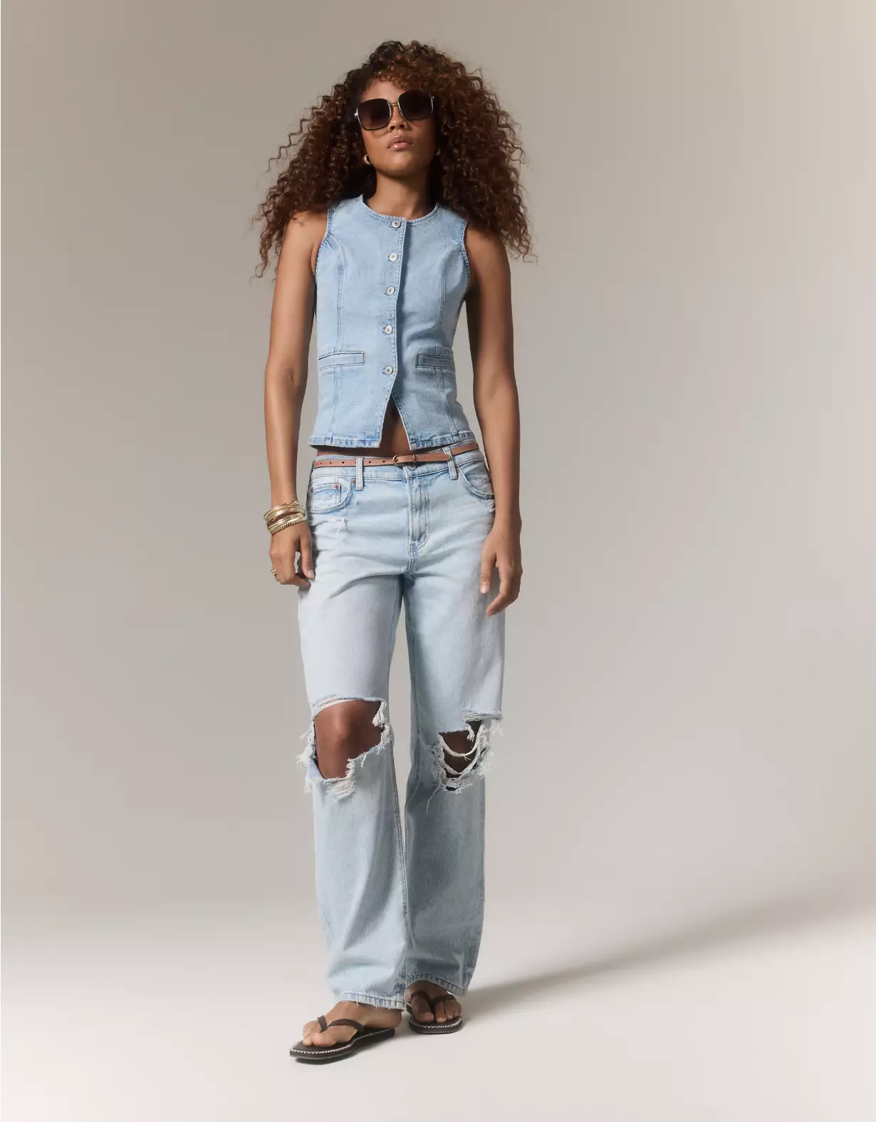 aeo AE Strigid Ripped Low-Rise Ex-Boyfriend Jean