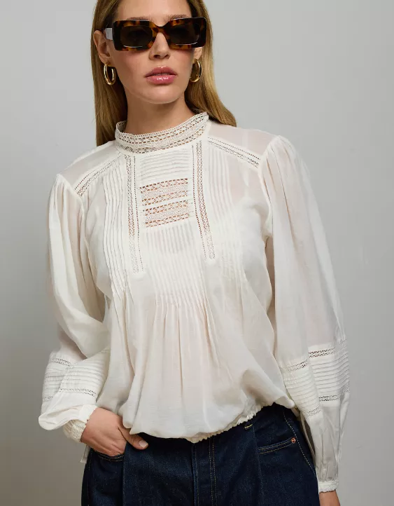 Aeo AE77 Premium Lace Peasant Blouse