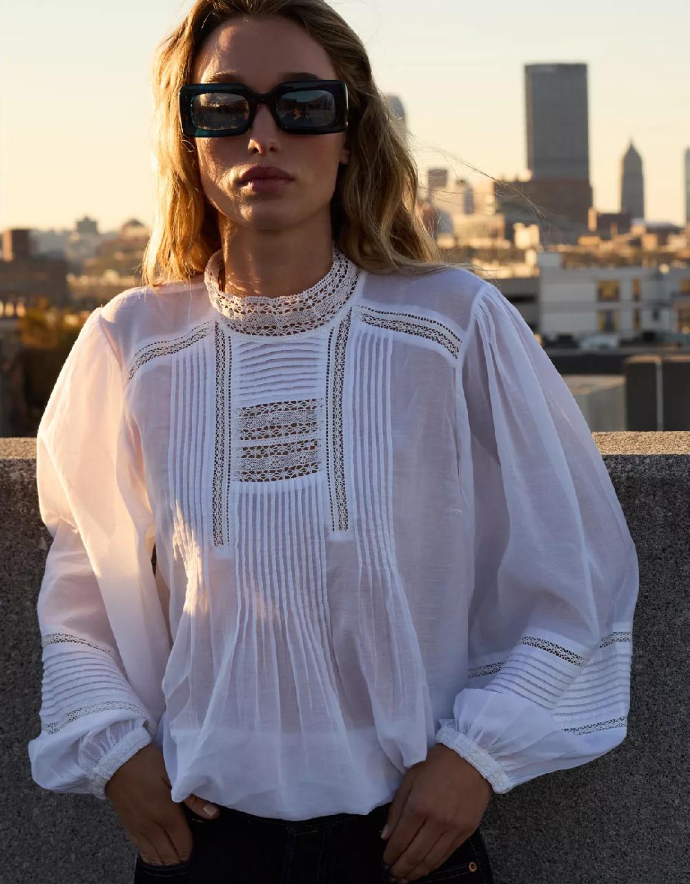 aeo AE77 Premium Lace Peasant Blouse