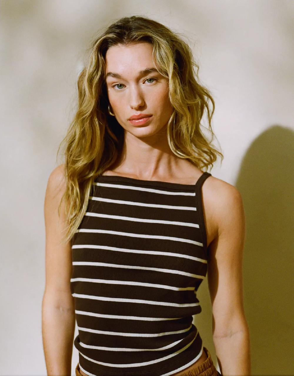 aeo AE77 Premium Straight Neck Tank Top