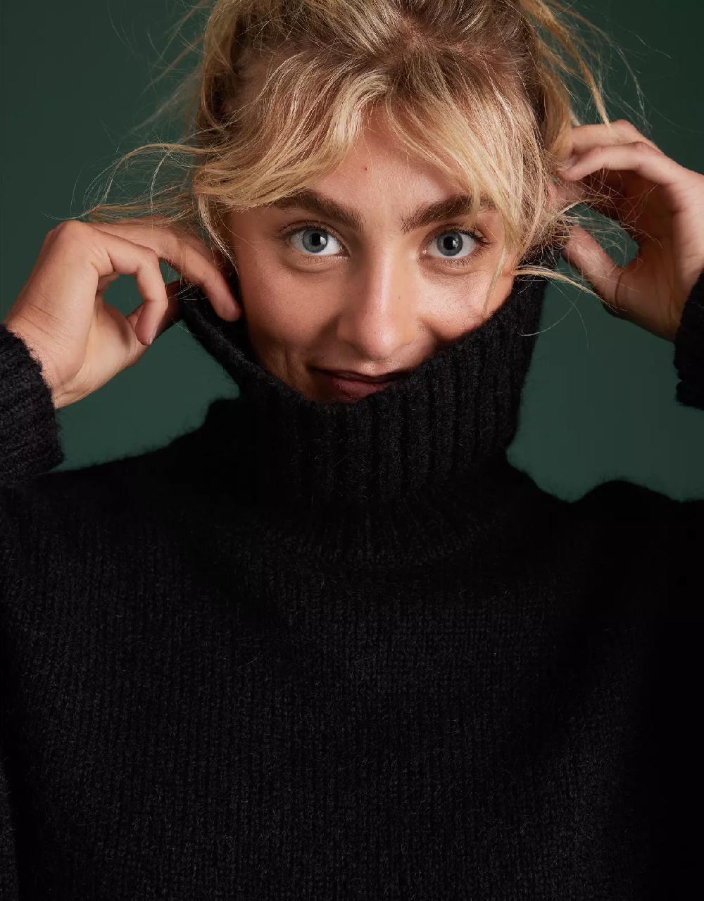 aeo AE77 Premium Turtleneck Sweater