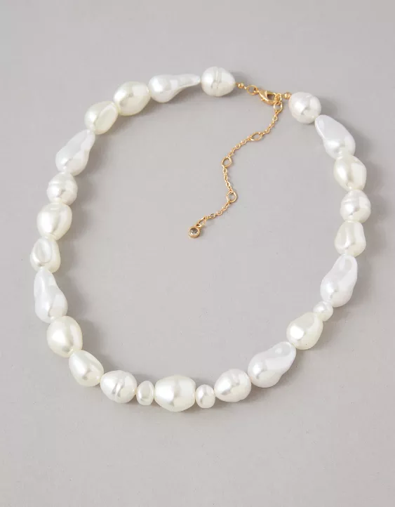 Aeo AEO Chunky Pearl Necklace
