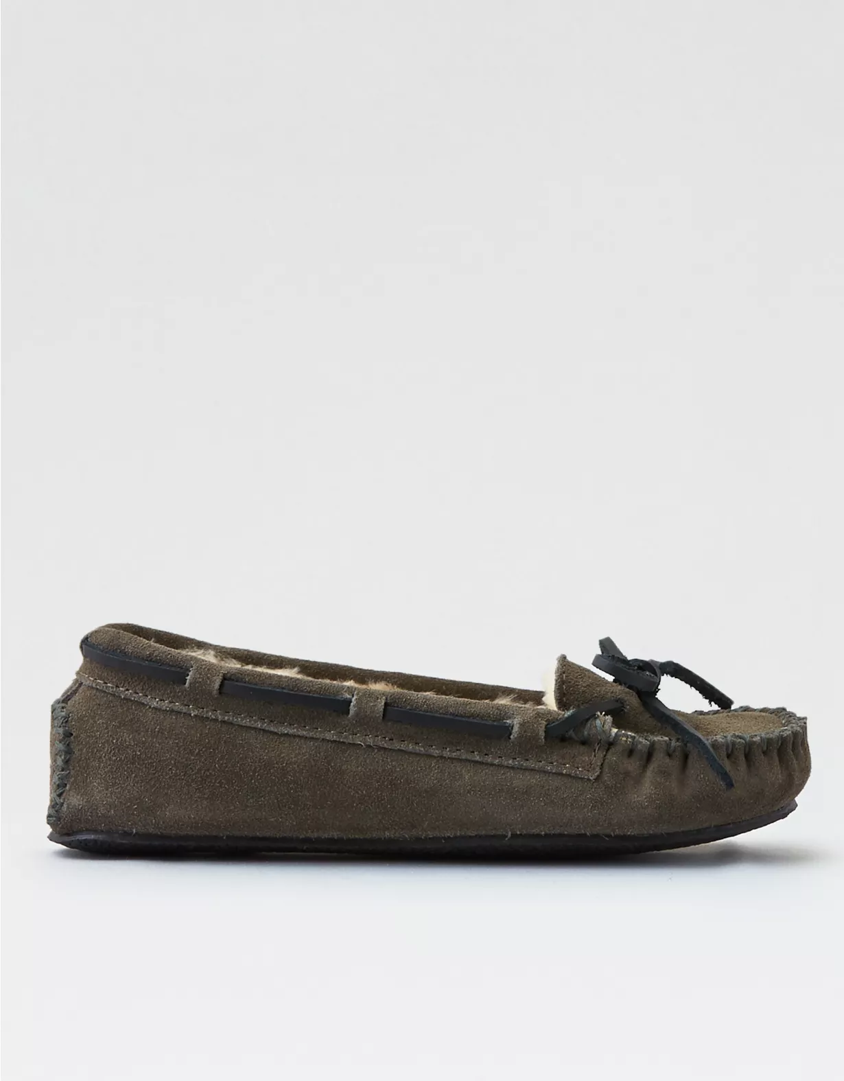 aeo Minnetonka Women's Cally Moccasin