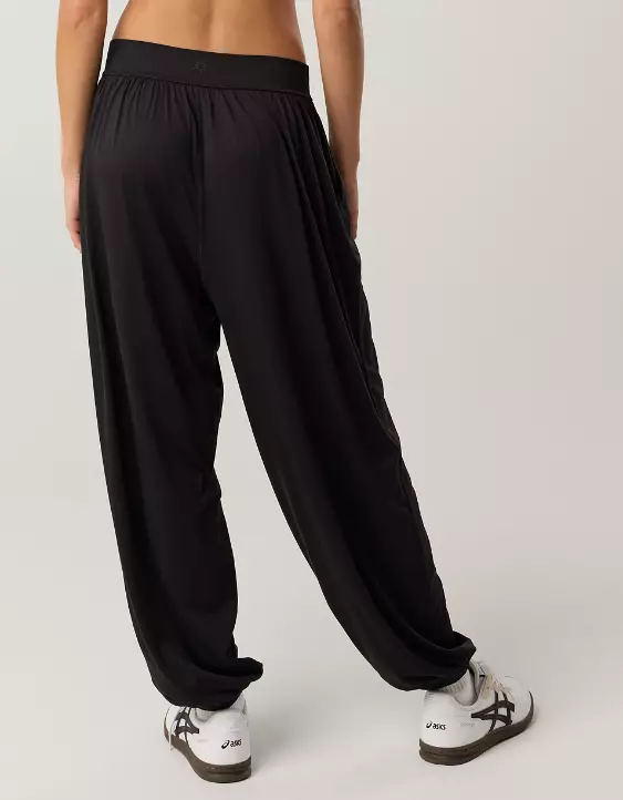 Aeo OFFLINE By Aerie The Hugger Go With The Flow Jogger