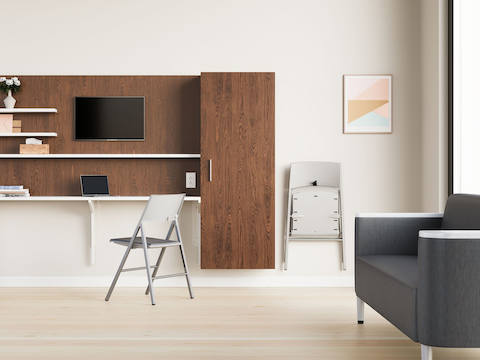 Aeron Axa Folding Chair