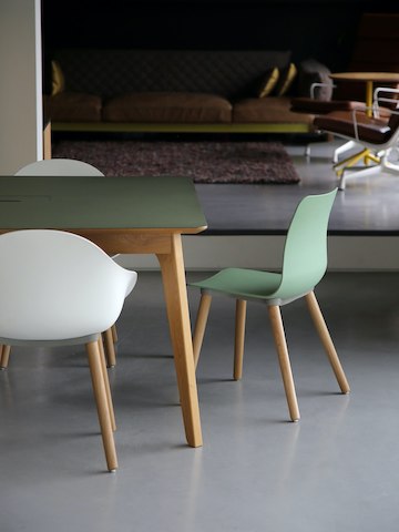 Aeron Polly Side Chair