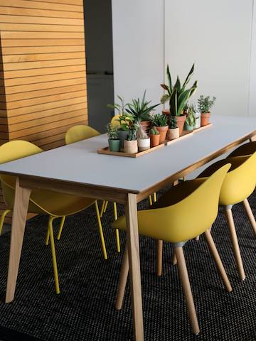 Aeron Ruby Side Chair