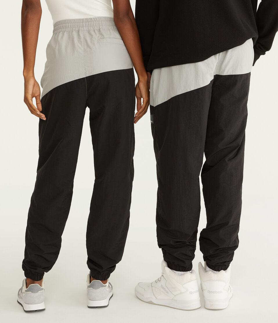 Aéropostale Las Vegas Raiders Nylon Pants Black