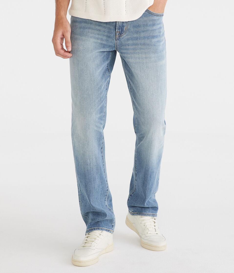 aéropostale Athletic Straight Premium Jean with COOLMAX® Technology light wash