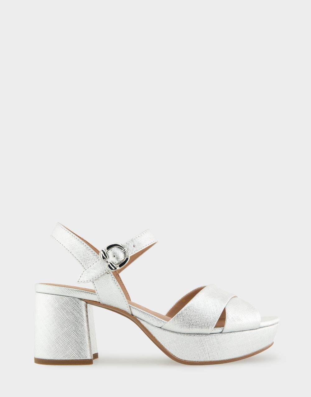 aerosoles Comfortable Women's Platform Sandals in Silver Metallic Textured Faux Leather