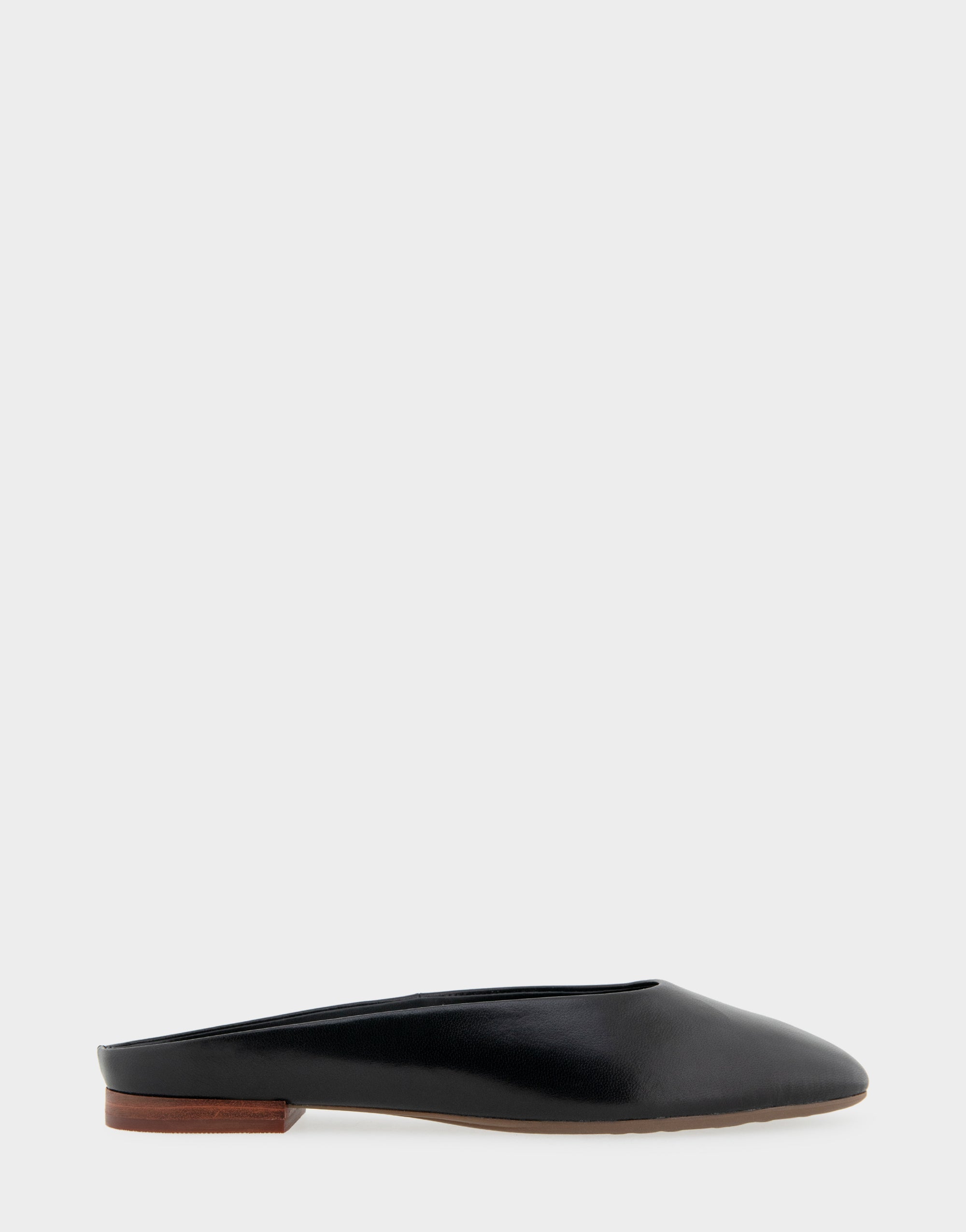 aerosoles Comfortable Women's Slides in Black Shiny Leather Leather