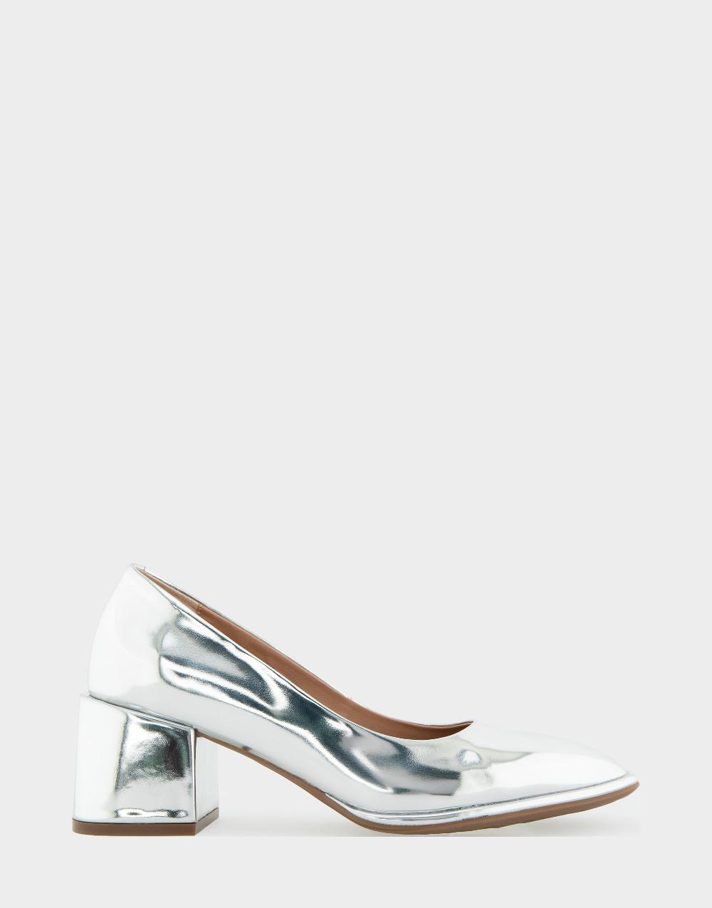 aerosoles Comfortable Women's Soft Square Toe Block Heel Pump in Silver Mirror Metallic Faux Leather Faux Leather
