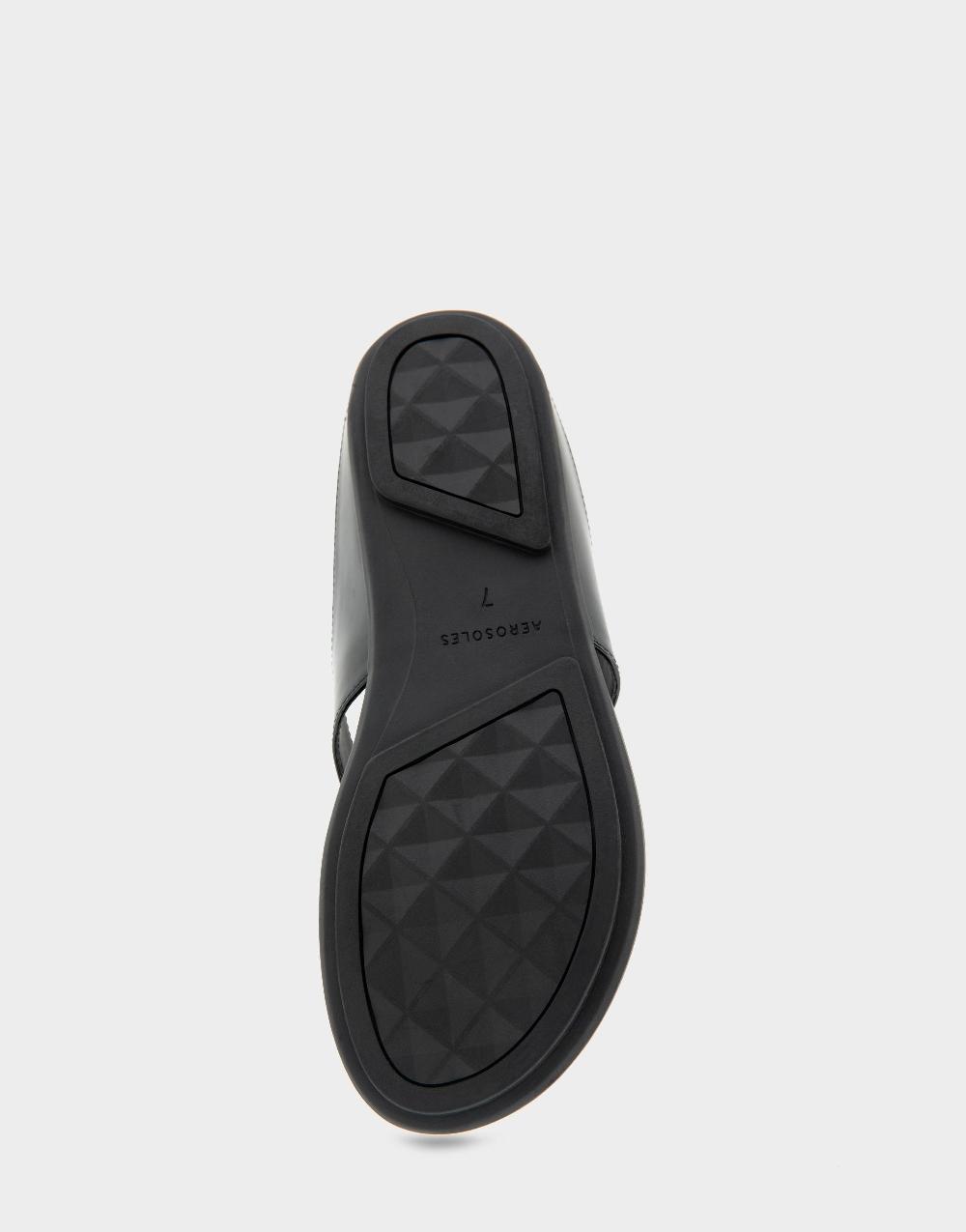 Aerosoles Comfortable Women's Thong Sandals In Black Patent Faux Leather