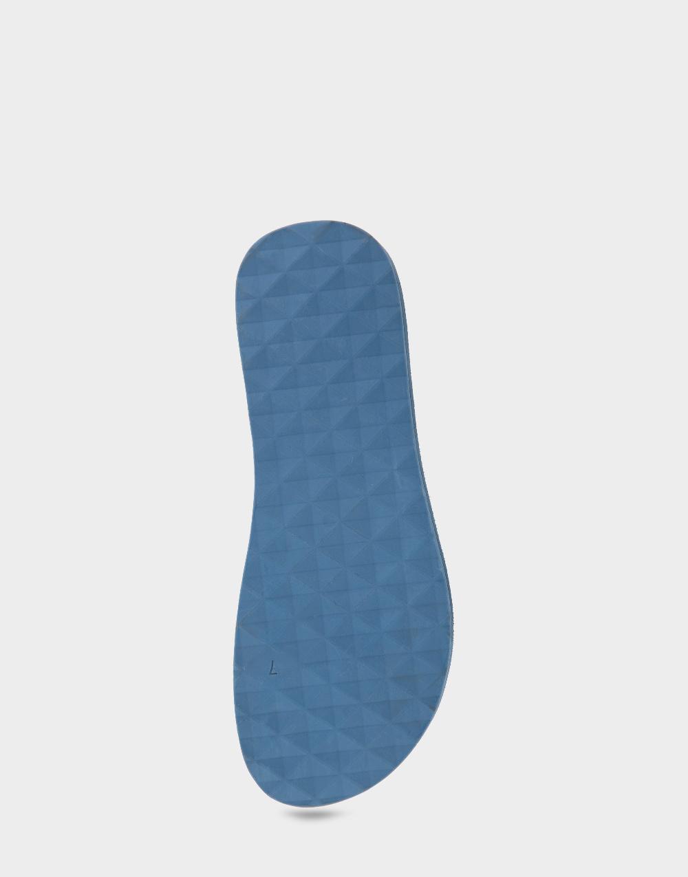 Aerosoles Comfortable Women's Thong Sandals In Blue Jean Faux Leather