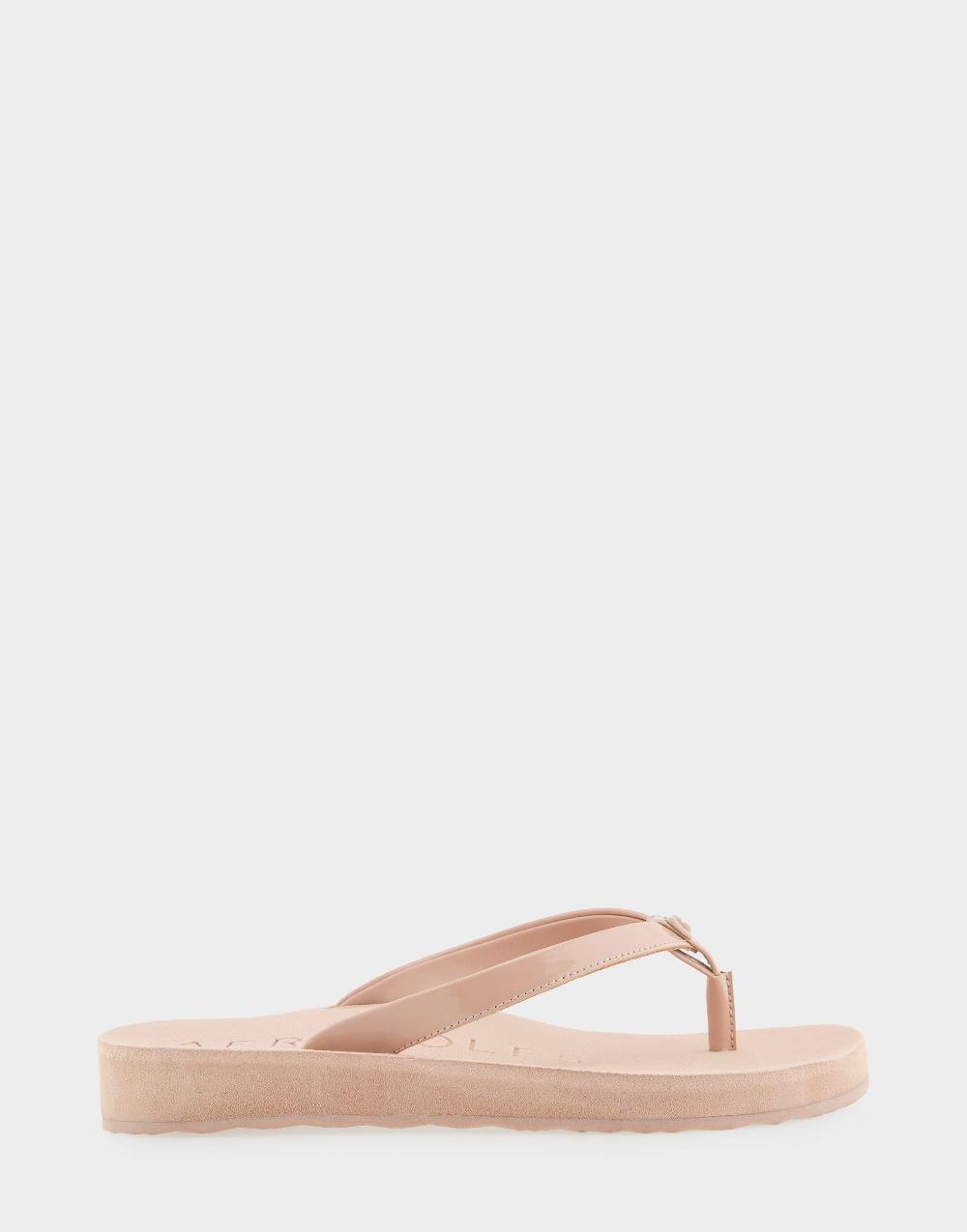 aerosoles Comfortable Women's Thong Sandals in Cipria Faux Leather