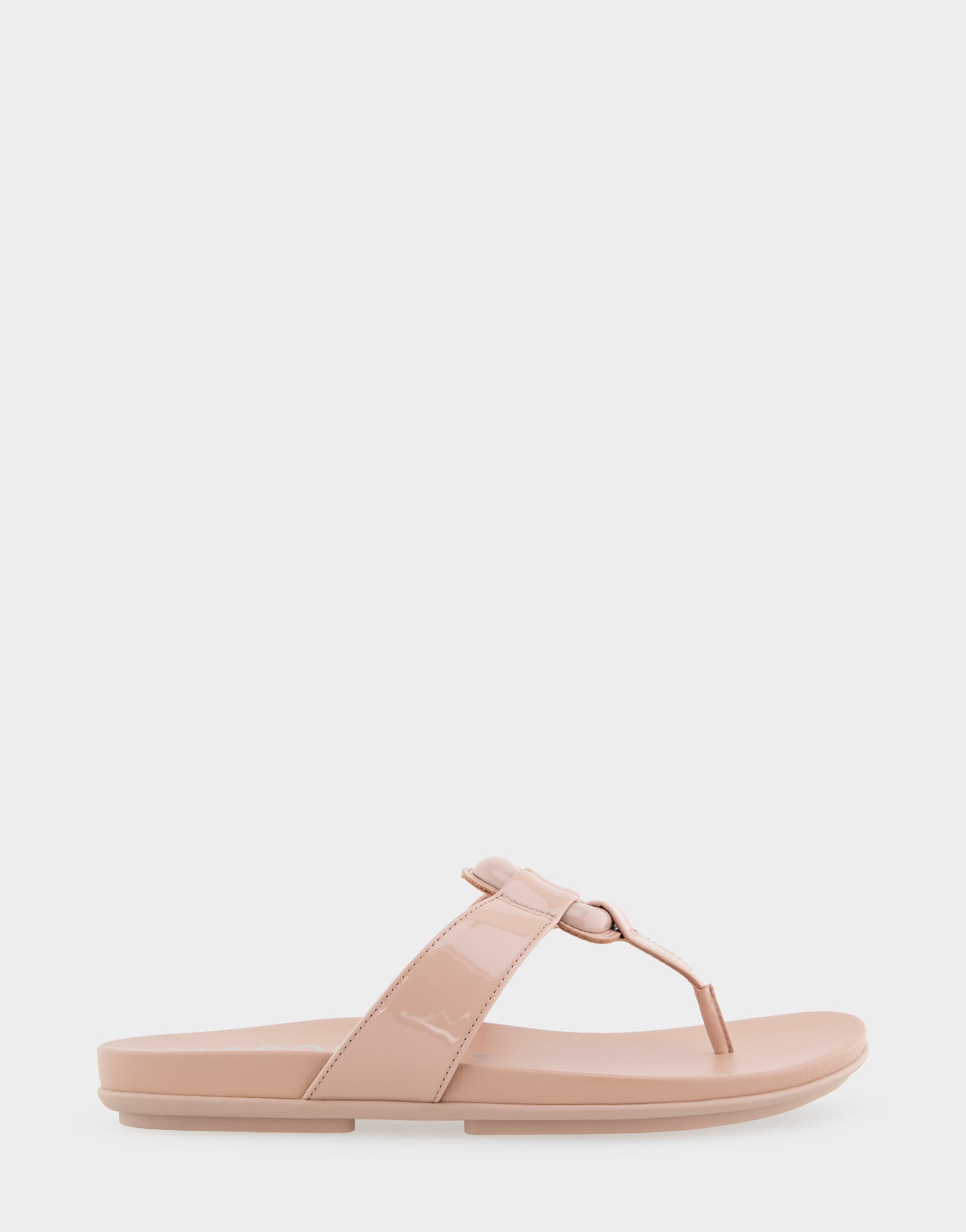 aerosoles Comfortable Women's Thong Sandals in Cipria Patent Faux Leather Patent