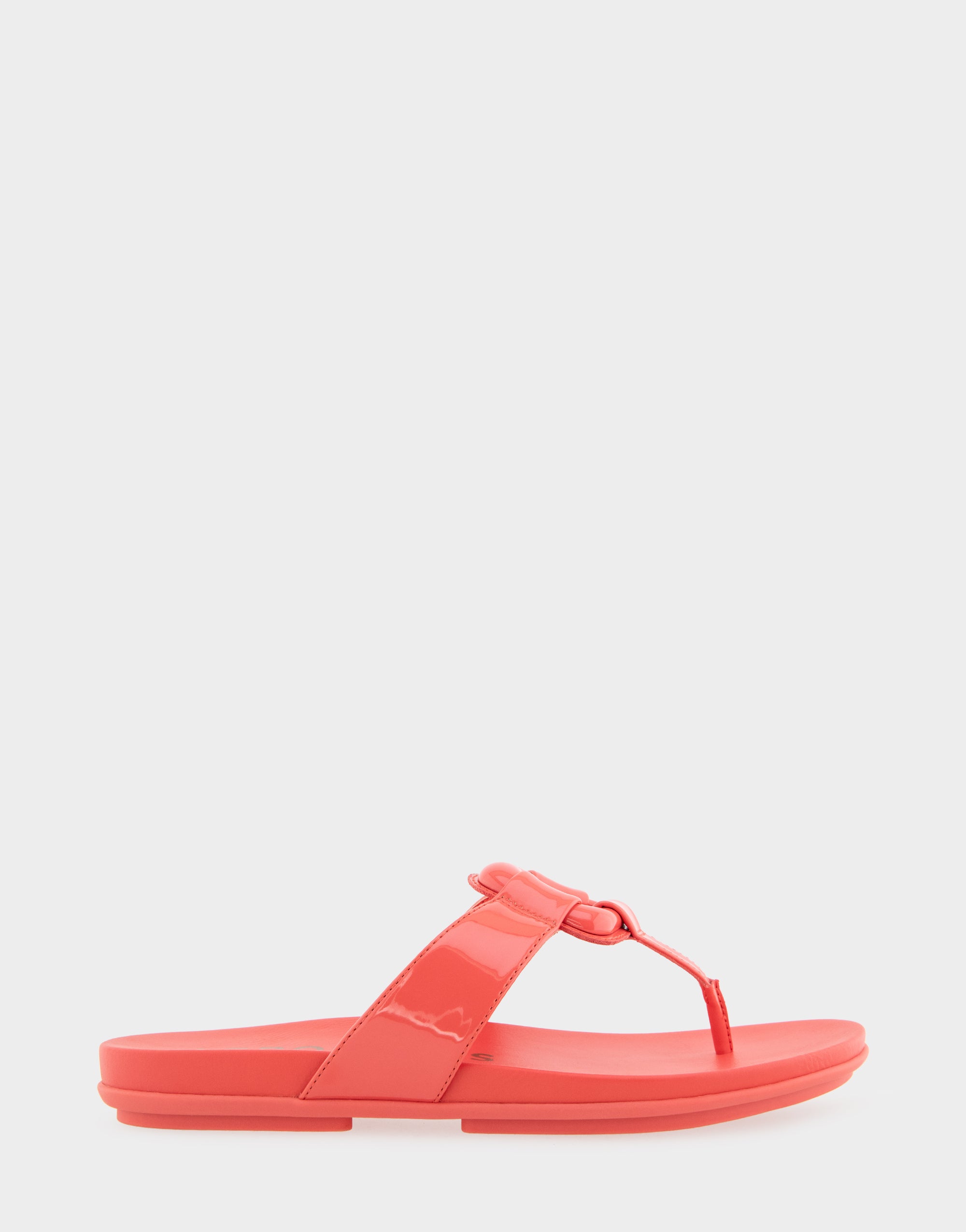 aerosoles Comfortable Women's Thong Sandals in Coral Patent Faux Leather Patent