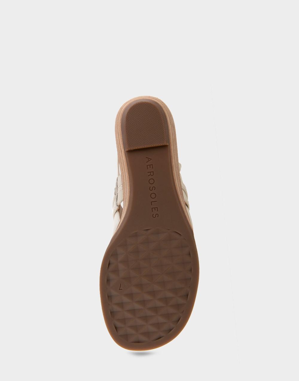 Aerosoles Comfortable Women's Thong Sandals In Eggnog Faux Leather