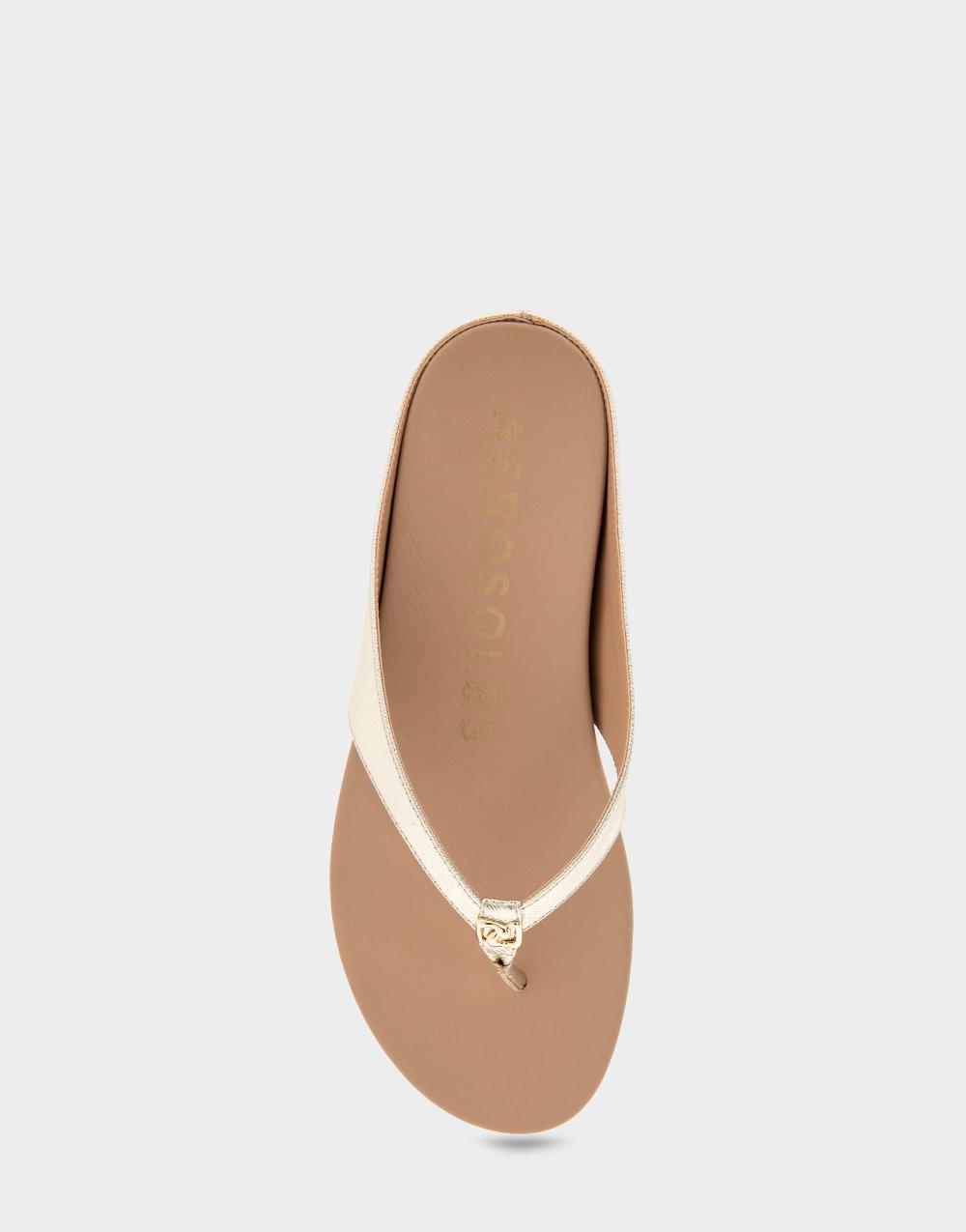 aerosoles Comfortable Women's Thong Sandals In Gold Metallic Textured Faux Leather