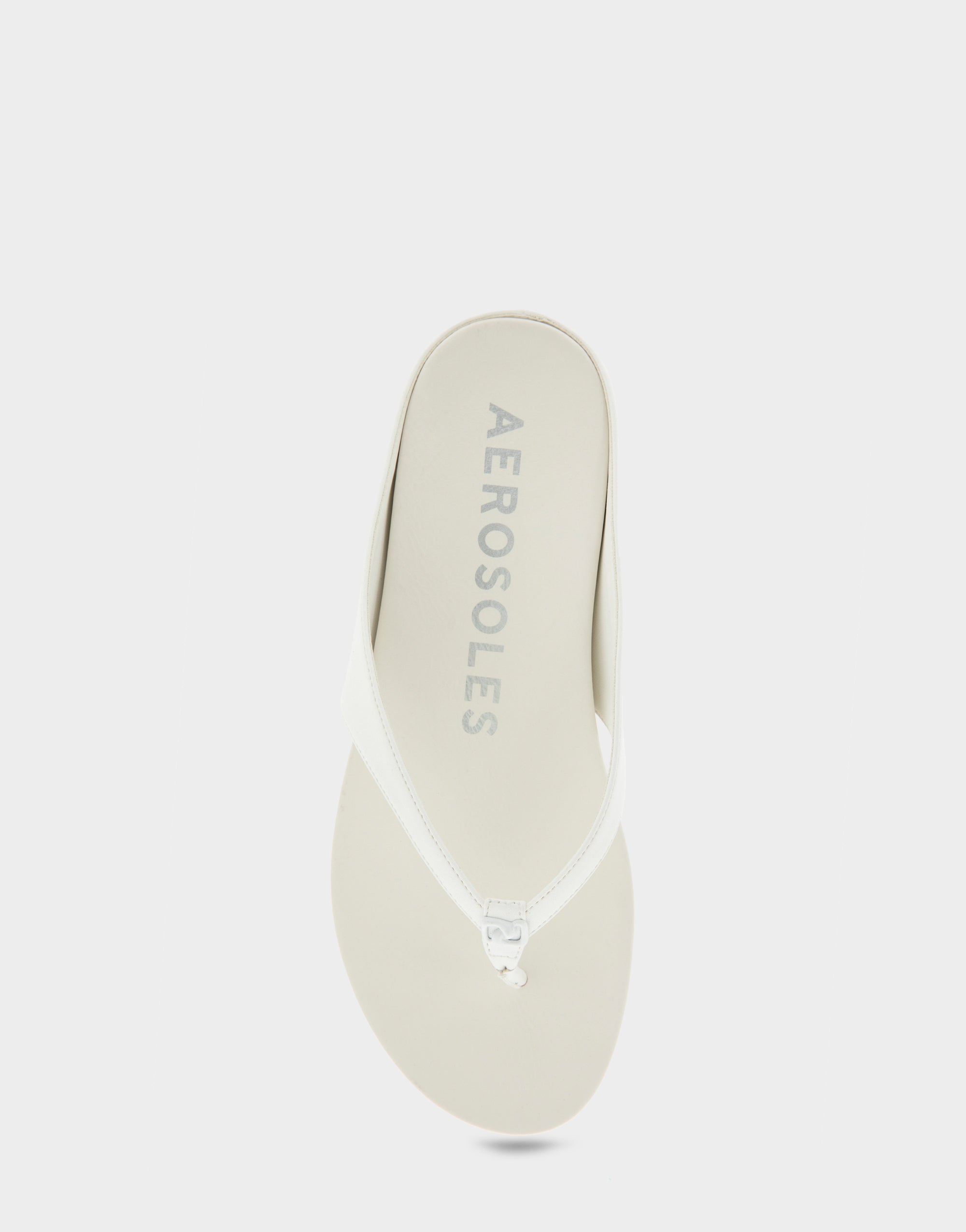Aerosoles Comfortable Women's Thong Sandals In White Faux Leather