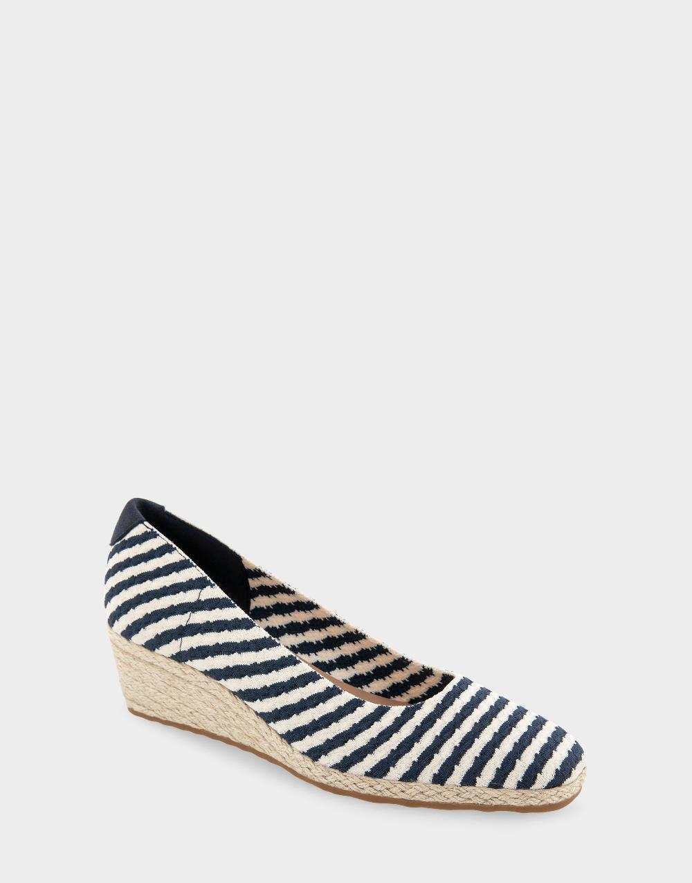 Aerosoles Comfortable Women's Wedge Heels In Eggnog/navy Stripe Textured Fabric Knit Fabric