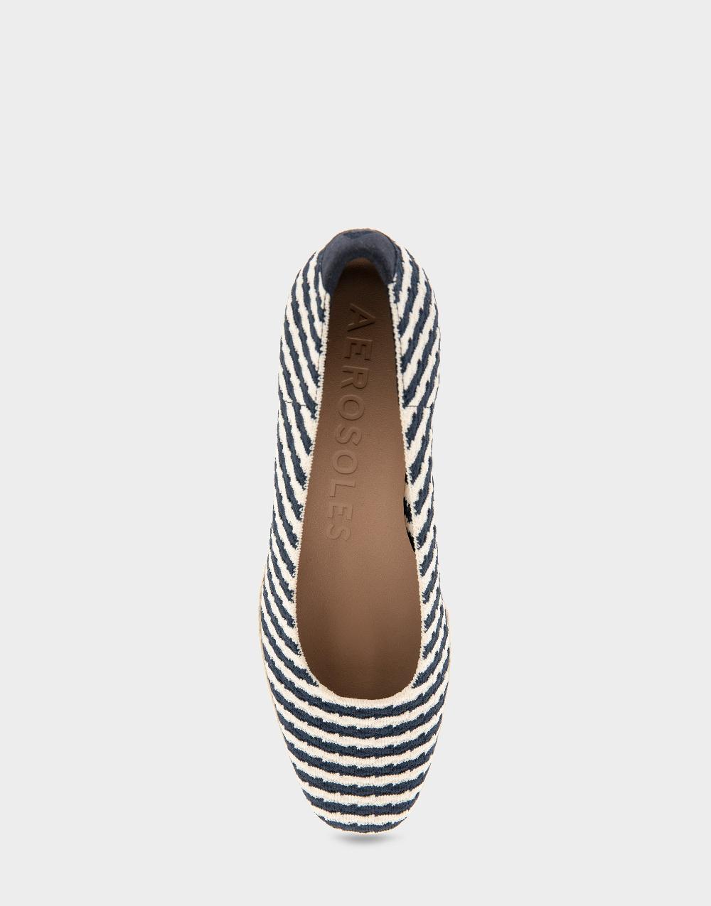 Aerosoles Comfortable Women's Wedge Heels In Eggnog/navy Stripe Textured Fabric Knit Fabric