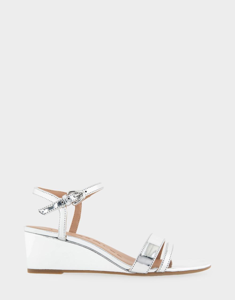 aerosoles Comfortable Women's Wedge Sandals in Silver Faux Leather