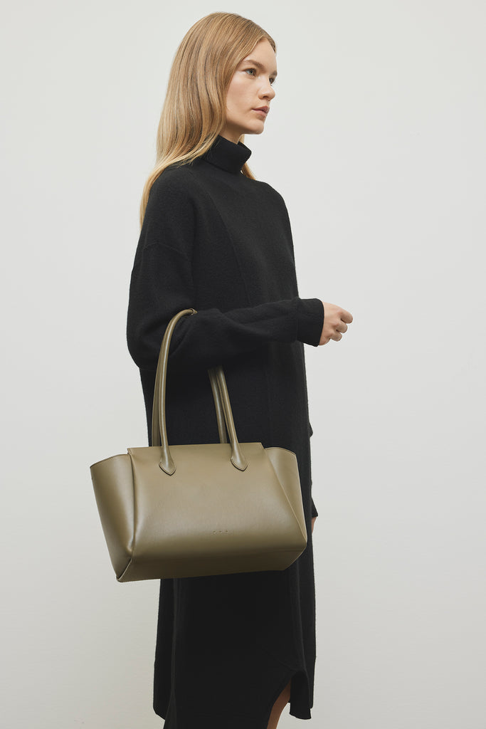 Aesther Ekme Ekme BLACK
