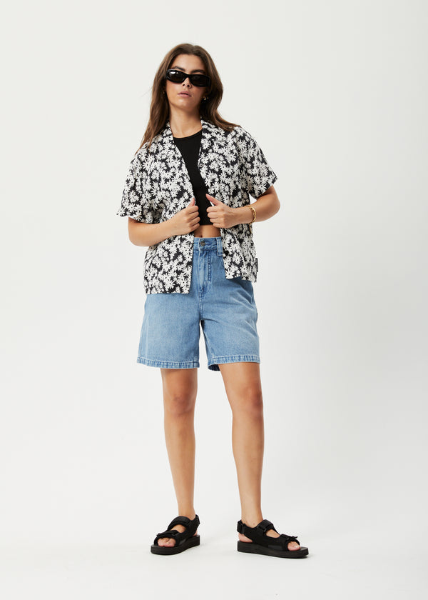 Afends Benny - Short Sleeve Shirt Black Daisy