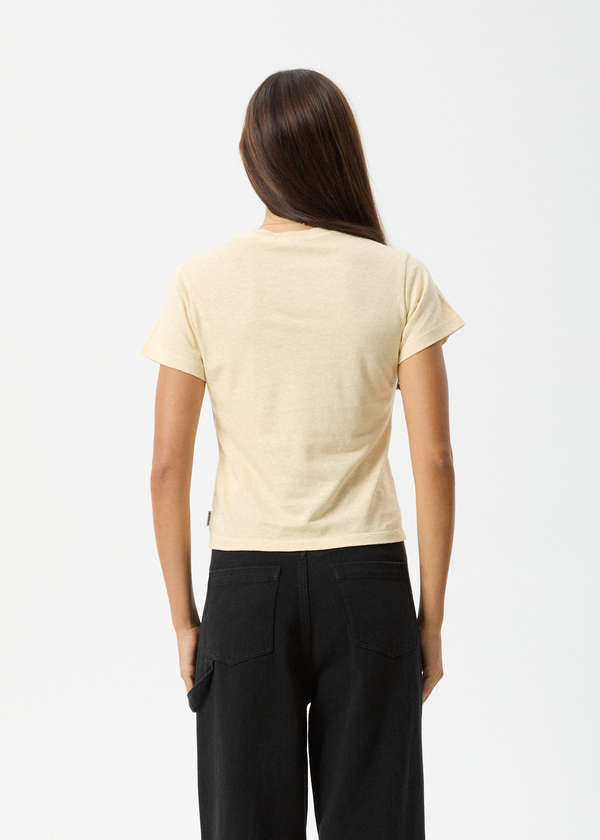 Afends Carmen - Baby Tee Sand