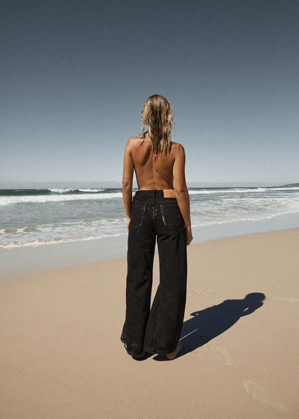 Afends Gigi - Denim Flared Jean Washed Black