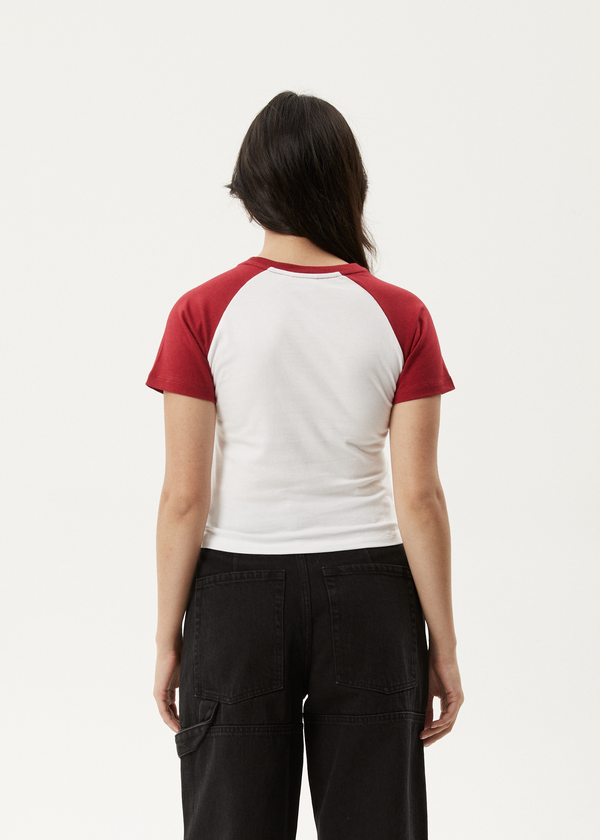 Afends Homely Raglan - Baby Tee Cherry