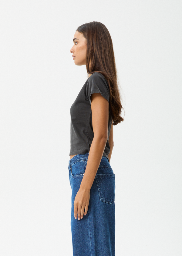 Afends Keyhole - Baby Tee Stone Black