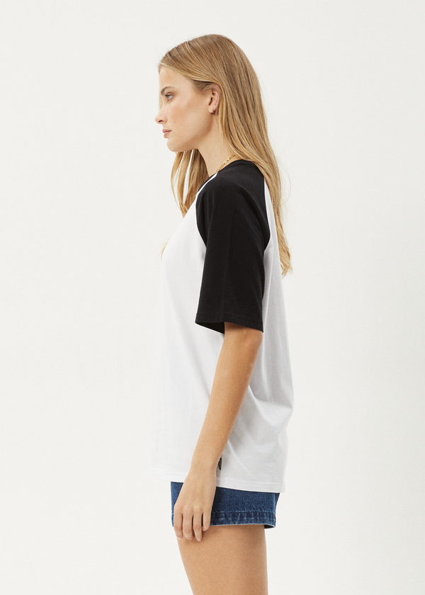 Afends Ryan - Oversized Raglan Tee Black