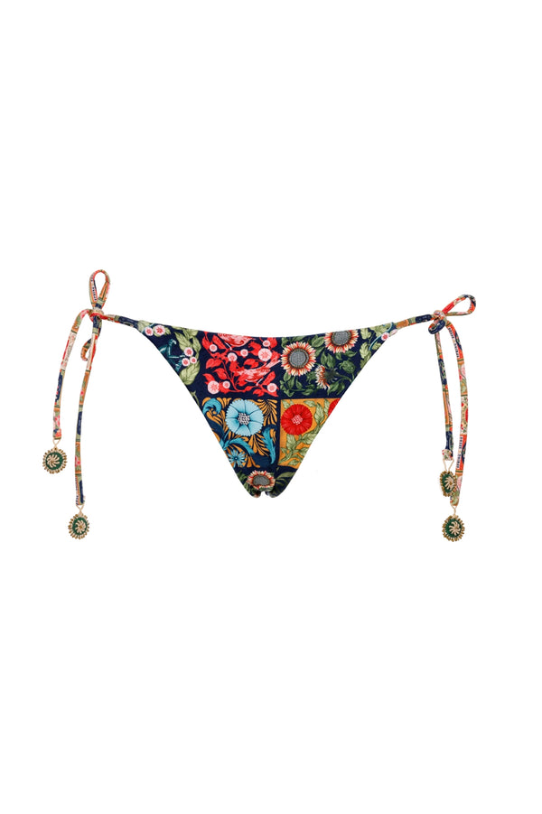 Agua Bendita Alegria Bikini Bottom
