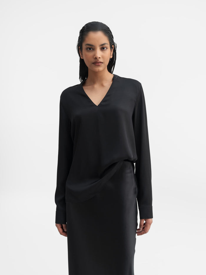 Ahlvar Alila Silk Blouse Black