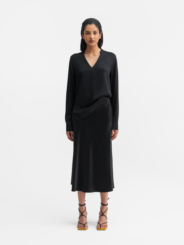 ahlvar Alila silk blouse black