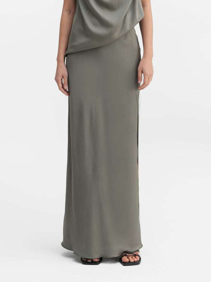 ahlvar Hana long silk skirt light military