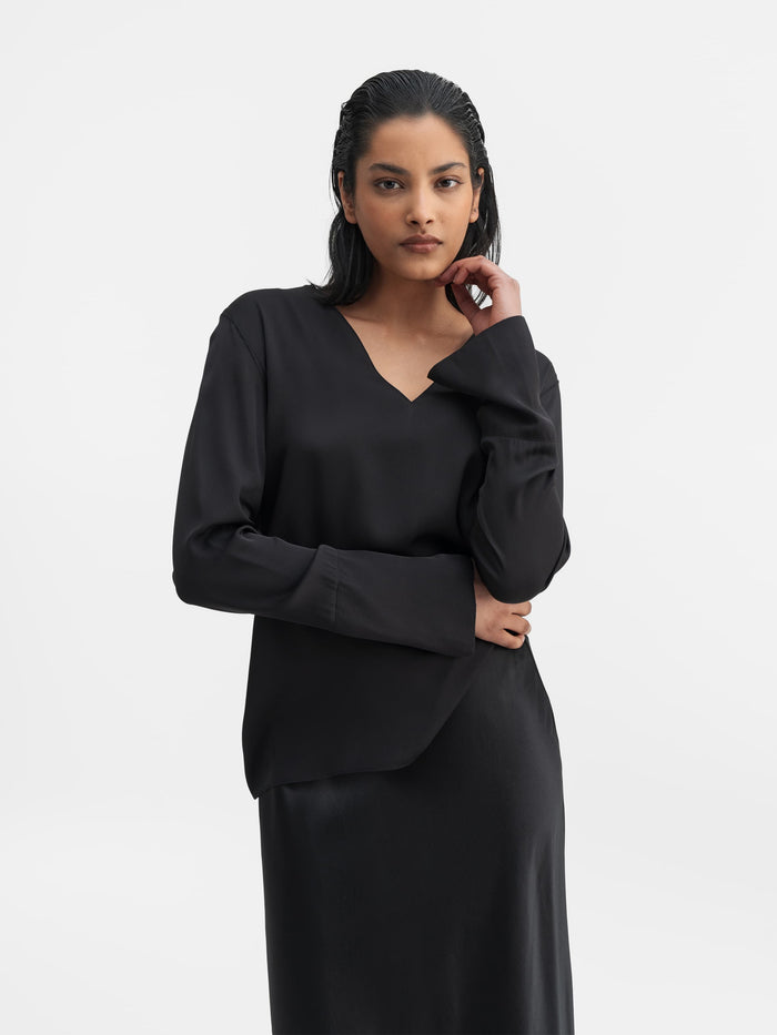 ahlvar Kelly v-neck silk blouse black