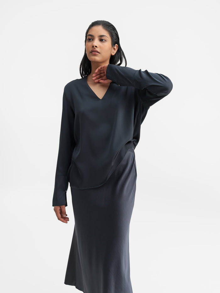 ahlvar Kelly v-neck silk blouse blue grey