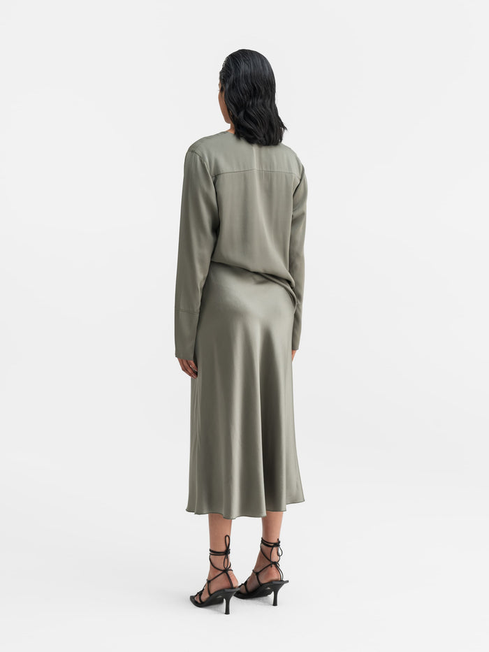 Ahlvar Kelly V-neck Silk Blouse Light Military