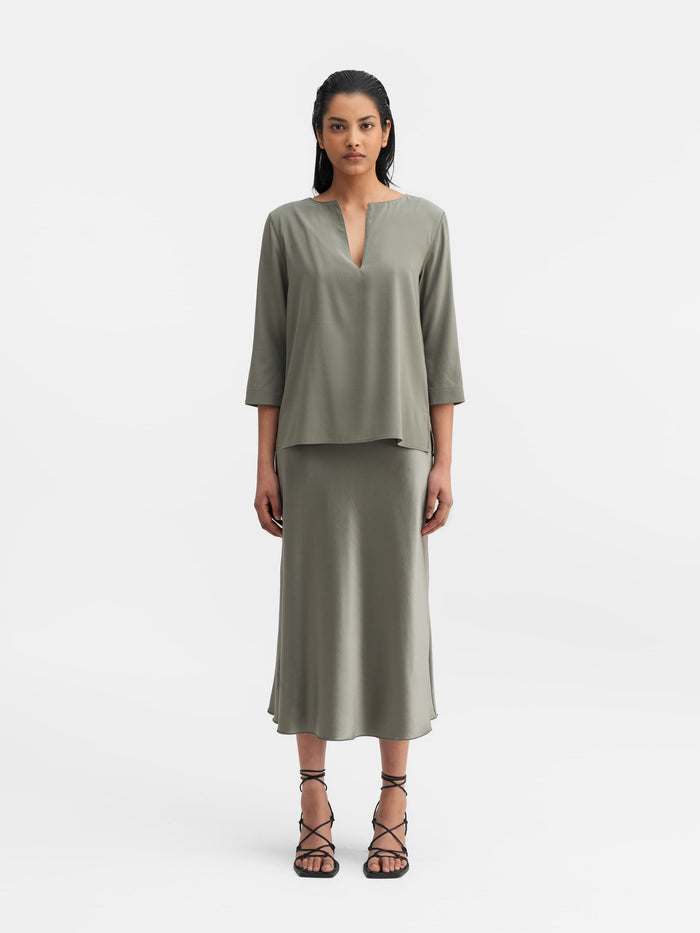 ahlvar Nala silk blouse light military