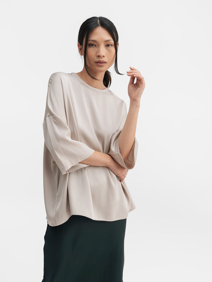 ahlvar Thess silk tee greige