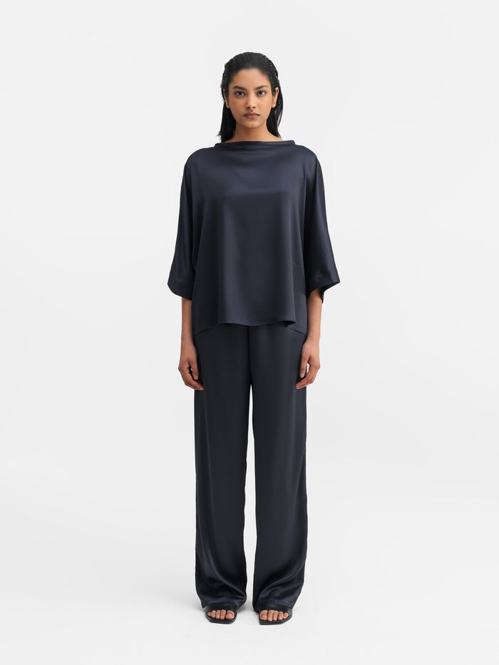 Ahlvar Tori Satin Tee Blue Grey