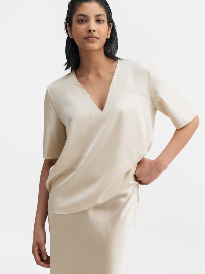 ahlvar Yoli v-neck silk blouse cream