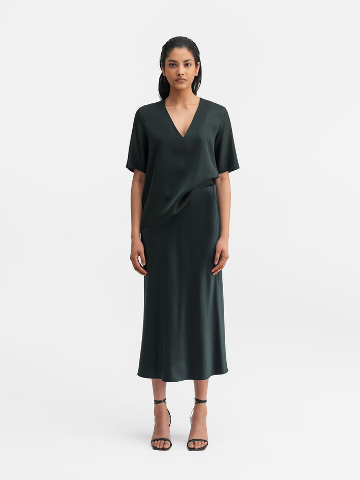 Ahlvar Yoli V-neck Silk Blouse Deep Forest