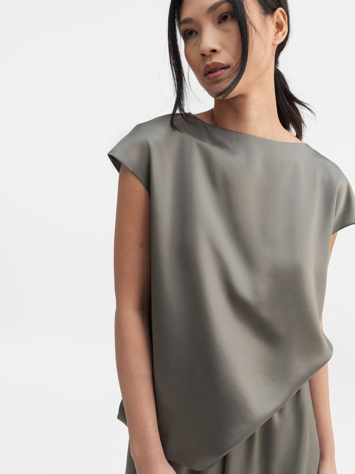 ahlvar Yui satin top light military