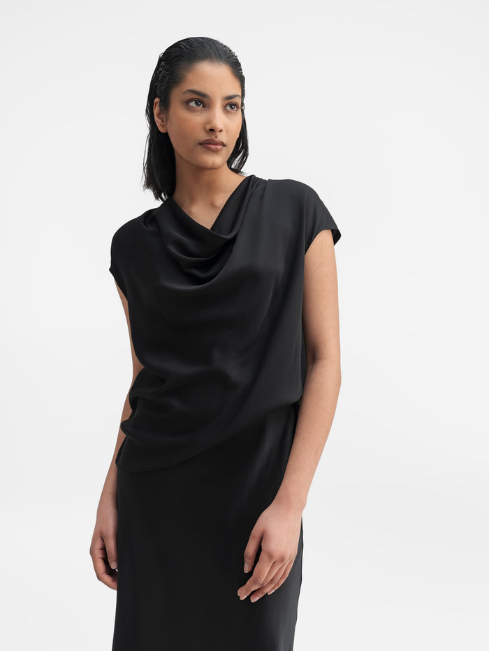 ahlvar Zia silk top black